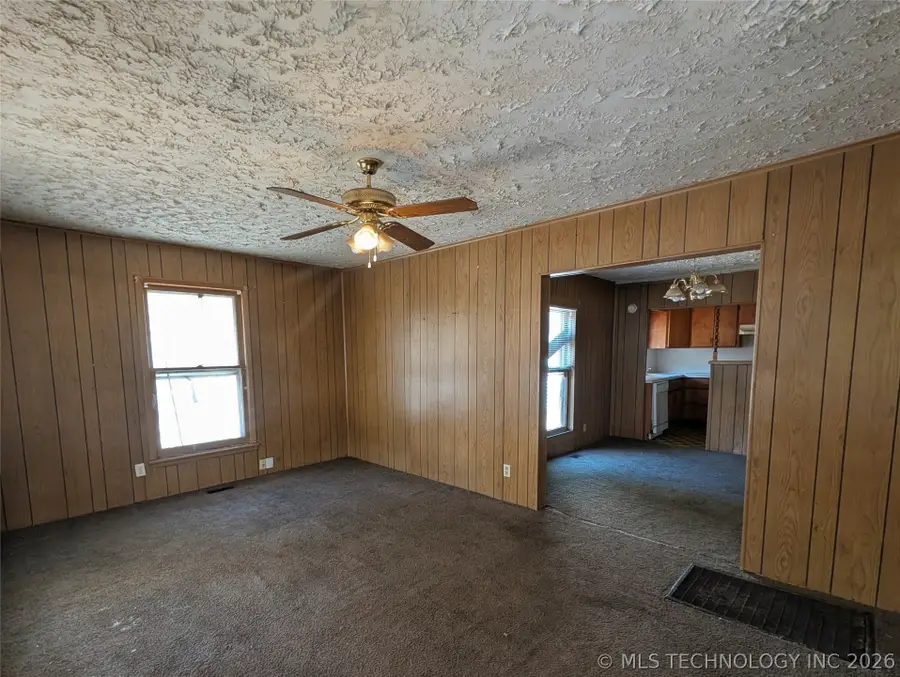 701 N Grant Avenue, Sand Springs, OK 74063 - #2