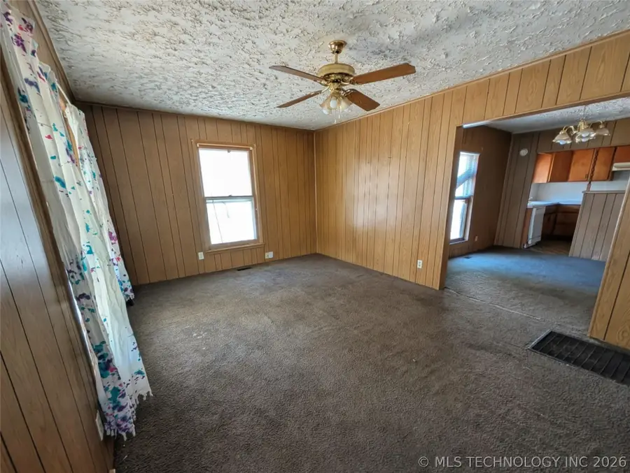 701 N Grant Avenue, Sand Springs, OK 74063 - #3