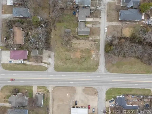 909 S Oklahoma Street, Sapulpa, OK 74066 - #3