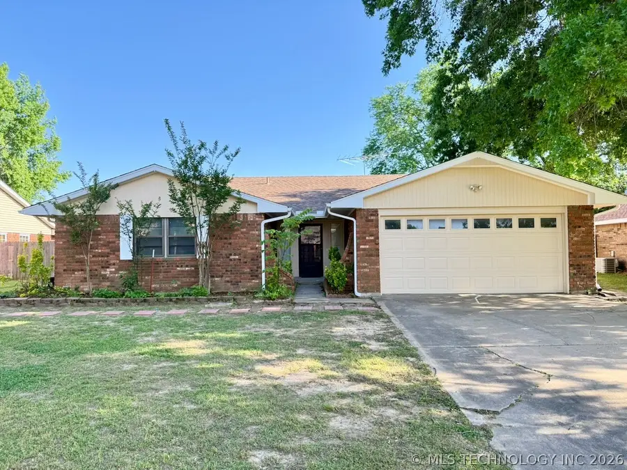 3009 Hilltop Avenue, Muskogee, OK 74403 - #3