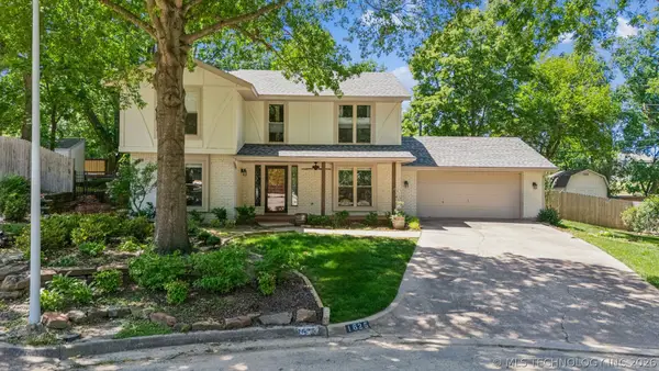 1625 Cherokee Hills Drive, Bartlesville, OK 74006