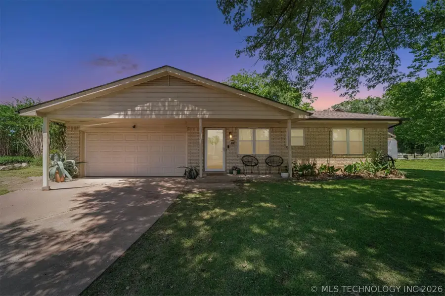 812 W Atlanta Place, Broken Arrow, OK 74012 - #2