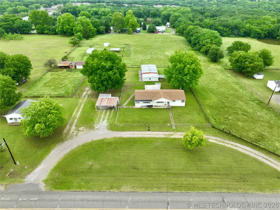 1103 Springdale Road, Ardmore, OK 73401 - #2