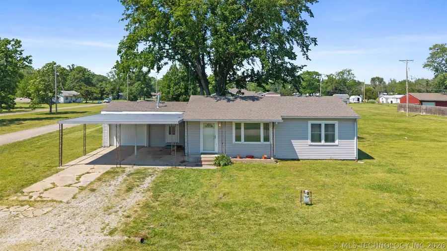 304 E 8th Street, South Coffeyville, OK 74072 - #2
