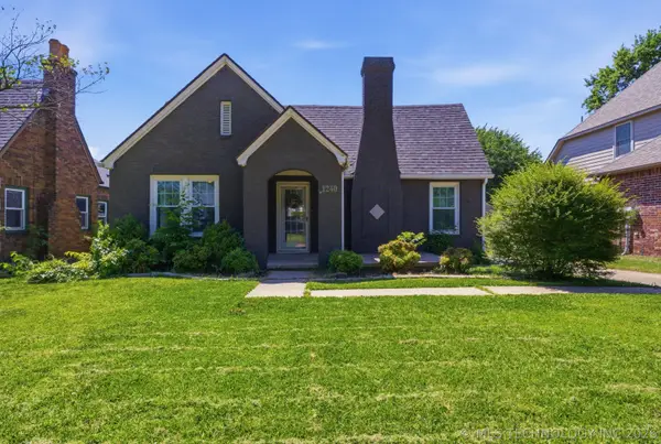 1240 S Birmingham Avenue, Tulsa, OK 74104