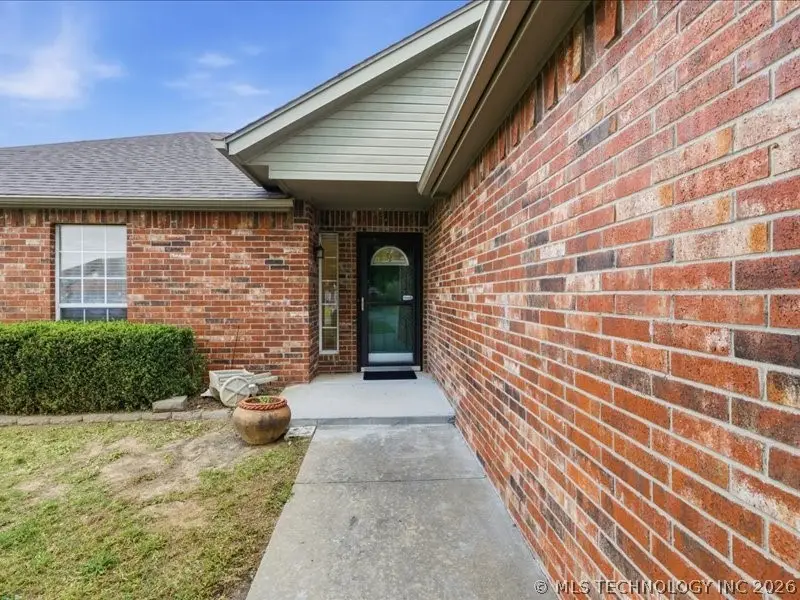 11268 S 276th East Avenue, Coweta, OK 74429 - #2