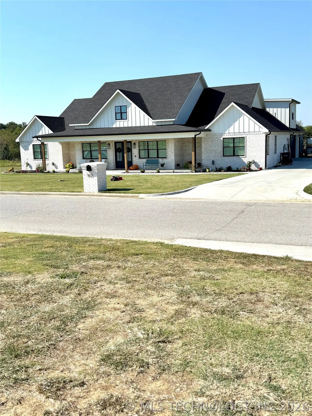 913 Prairie View Road S, Ardmore, OK 73401 - #1