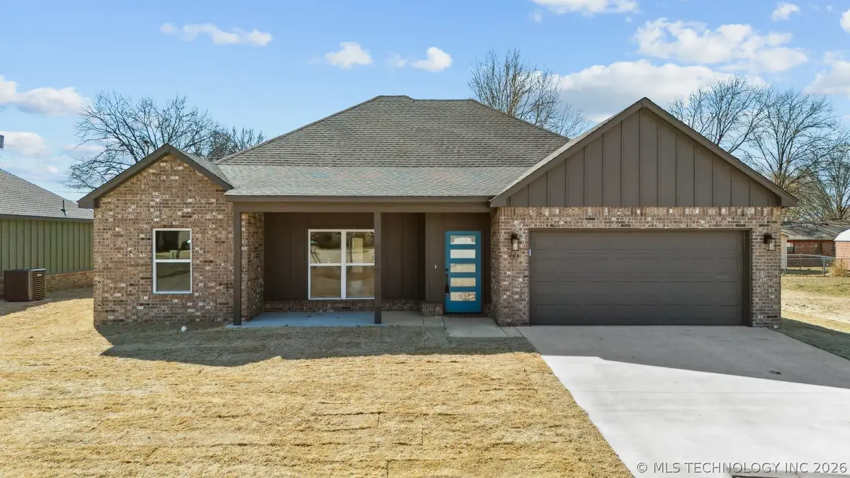 404 W 7th Street, Dewey, OK 74029 - #1
