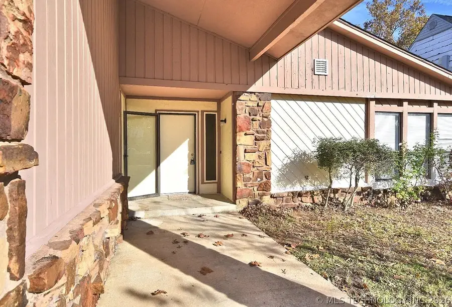 2208 W Memphis Street, Broken Arrow, OK 74012 - #3
