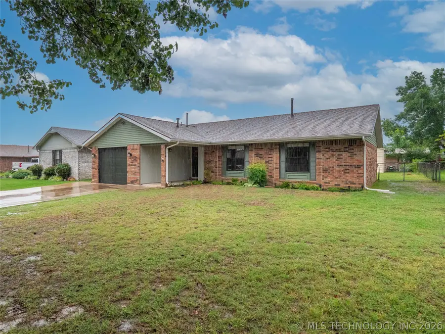 1938 Green Meadows, McAlester, OK 74501 - #2