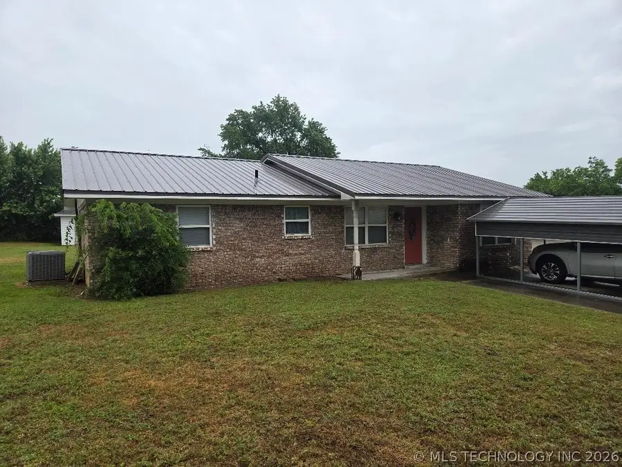 605 S 4th, Eufaula, OK 74432 - #2