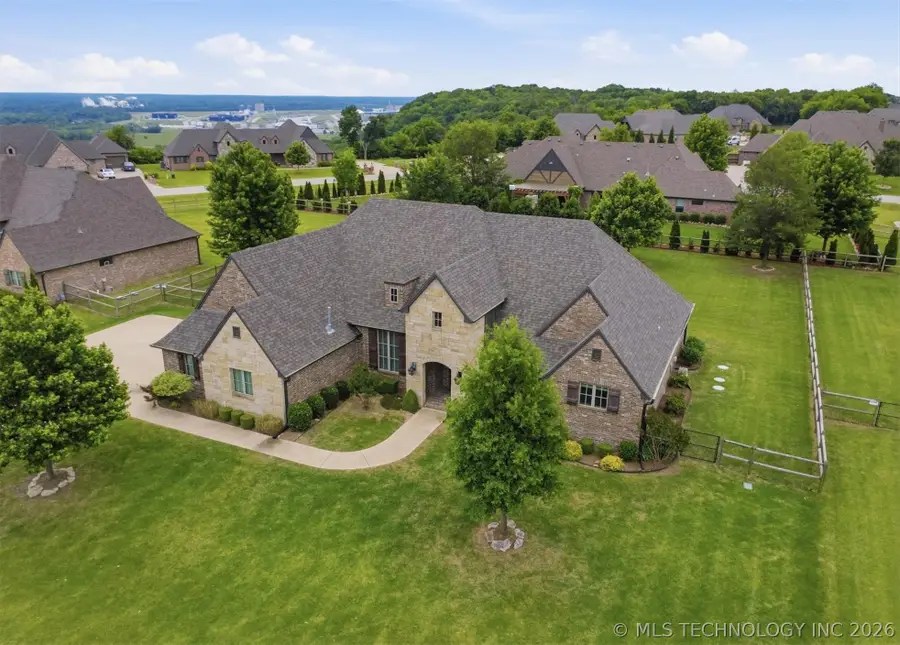 19746 E 70th Street, Owasso, OK 74055 - #3