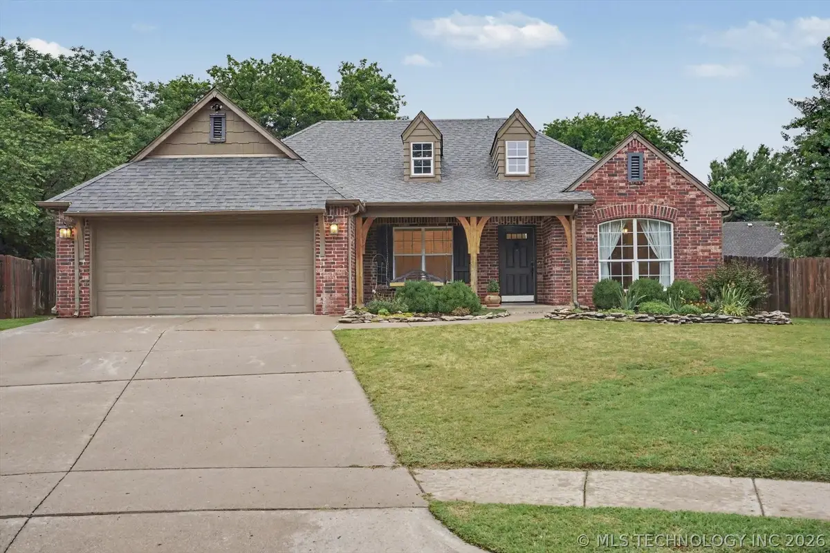 2111 W E Court, Jenks, OK 74037 - #1