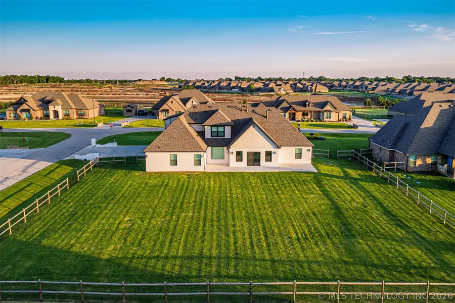 8202 N 150th East Avenue, Owasso, OK 74055 - #3