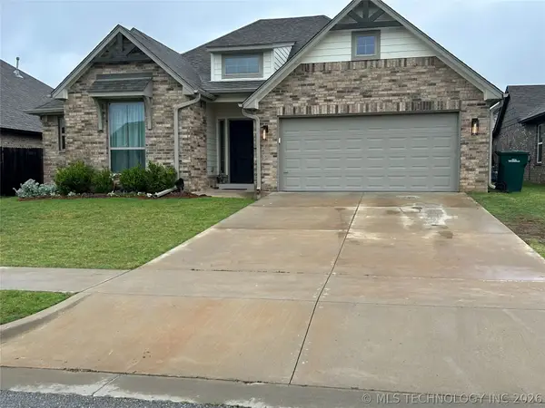 5109 S Walnut Creek Drive, Sand Springs, OK 74063