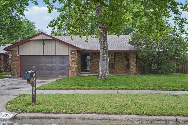 1112 W Memphis Street, Broken Arrow, OK 74012