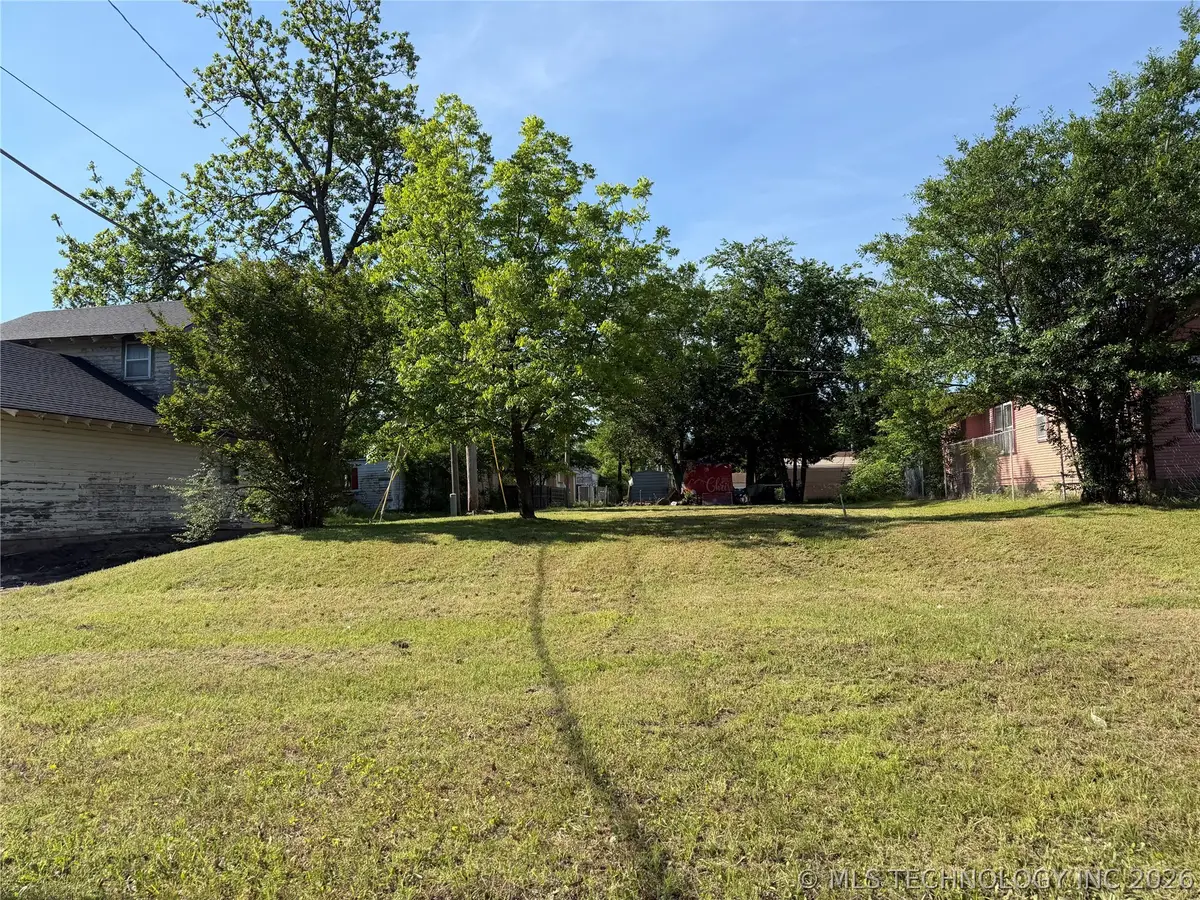 414 E 9th Street, Okmulgee, OK 74447 - #1