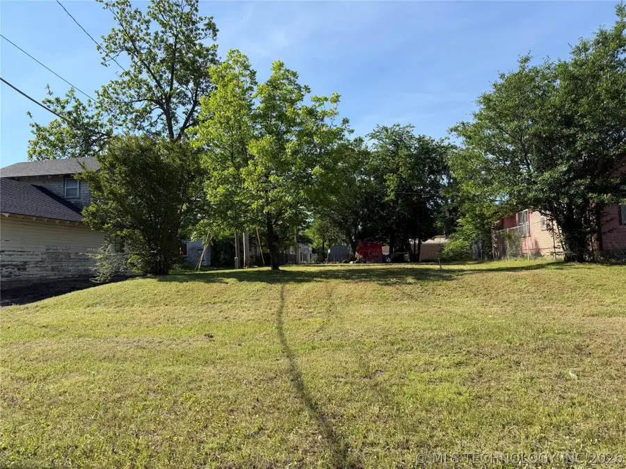 414 E 9th Street, Okmulgee, OK 74447 - #2