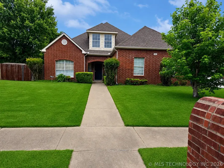 100 S Sycamore Avenue, Broken Arrow, OK 74012 - #2