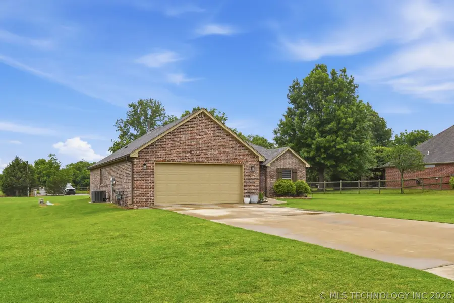 40 Osprey Drive, Sand Springs, OK 74063 - #2