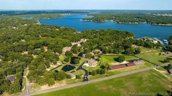16 Upper Waterfall Road, Grove, OK 74344