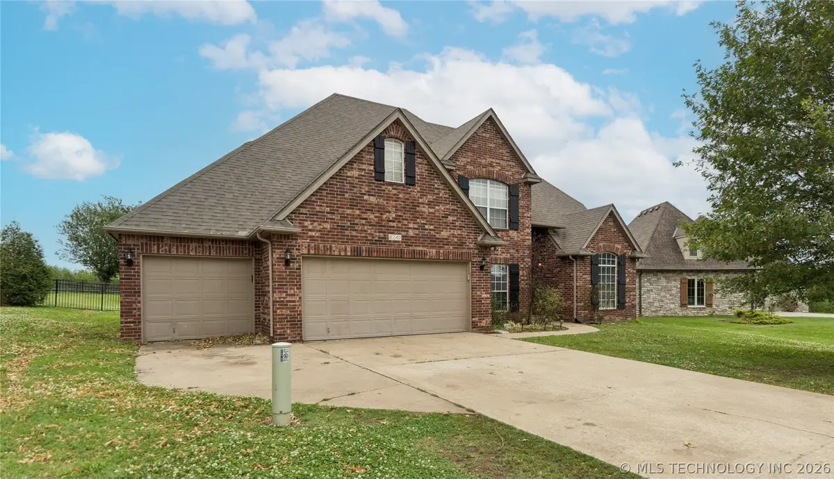8240 Overlook Trail, Claremore, OK 74019 - #1