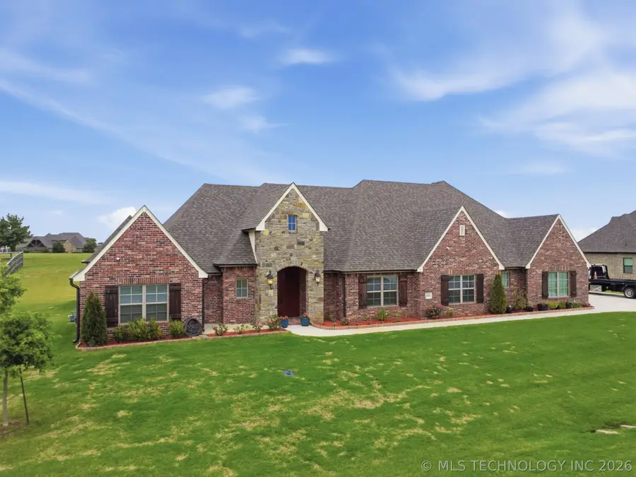 8307 E 107th Street, Owasso, OK 74055 - #2