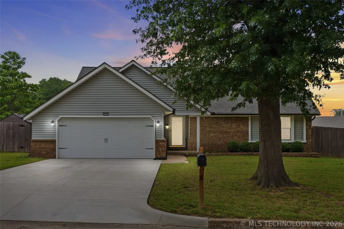 2517 S Hickory Avenue, Broken Arrow, OK 74012 - #1