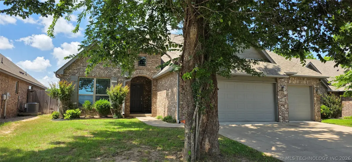 1520 E Pasadena Street, Broken Arrow, OK 74011 - #1