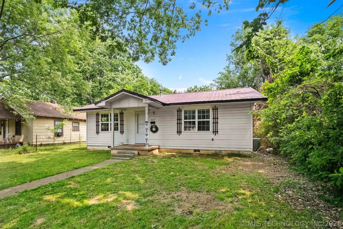 317 W Cedar, Stilwell, OK 74960 - #1