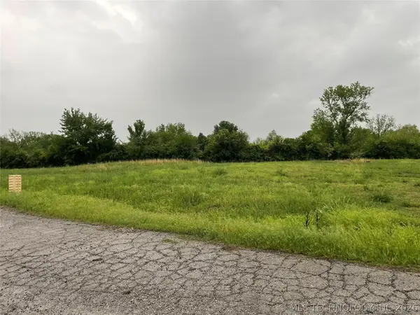 9154 Pine Creek Street, Catoosa, OK 74015