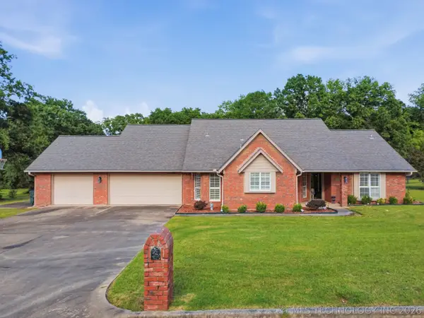 1803 Sleepy Hollow Road, Okmulgee, OK 74447