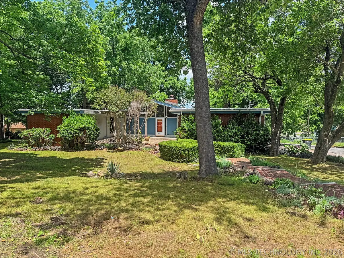 522 W Downing Street, Tahlequah, OK 74464 - #1