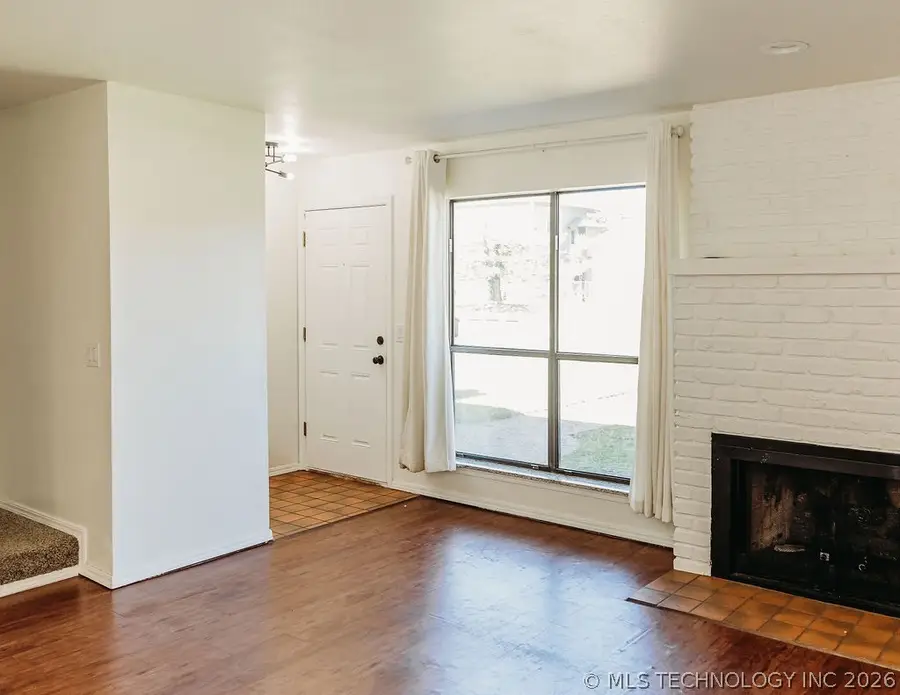 426 S Shawnee Avenue, Bartlesville, OK 74003 - #2
