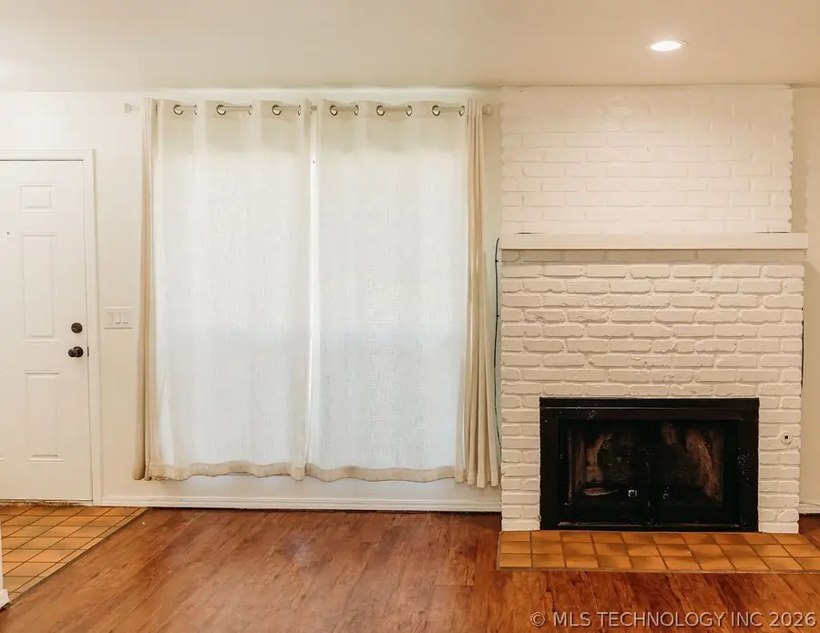 426 S Shawnee Avenue, Bartlesville, OK 74003 - #3