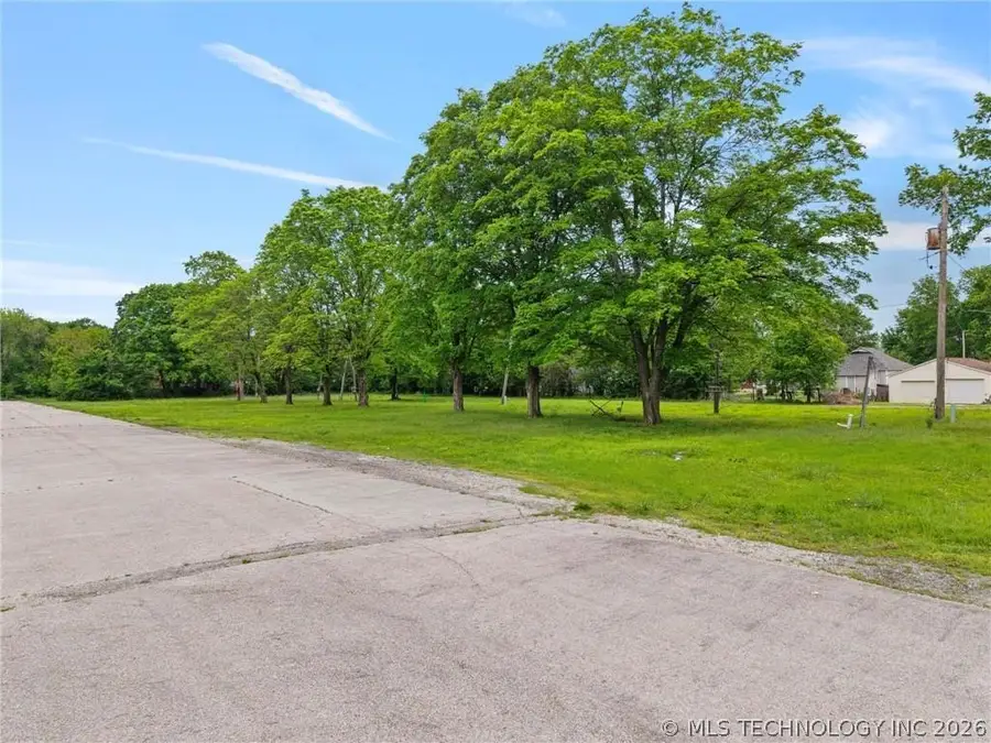 1920 S Huntington Street, Fort Scott, KS 66701 - #3