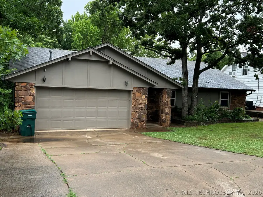 3205 S Bermuda Avenue, Sand Springs, OK 74063 - #3