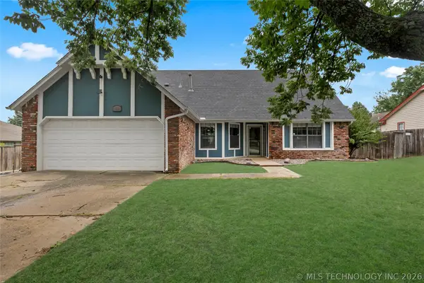 8819 S 74th East Avenue, Tulsa, OK 74133