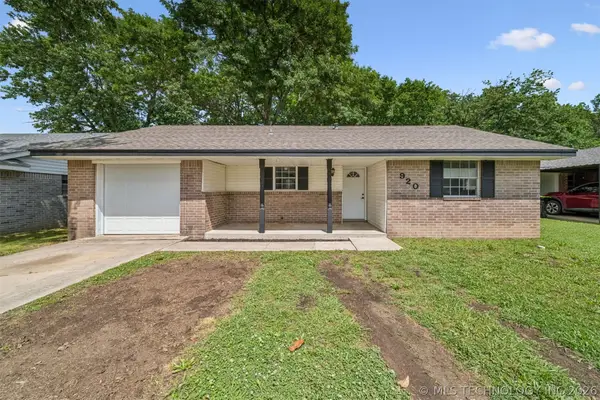 920 Crestview Street, Ada, OK 74820