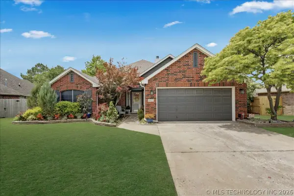 9922 N 120th Avenue E, Owasso, OK 74055
