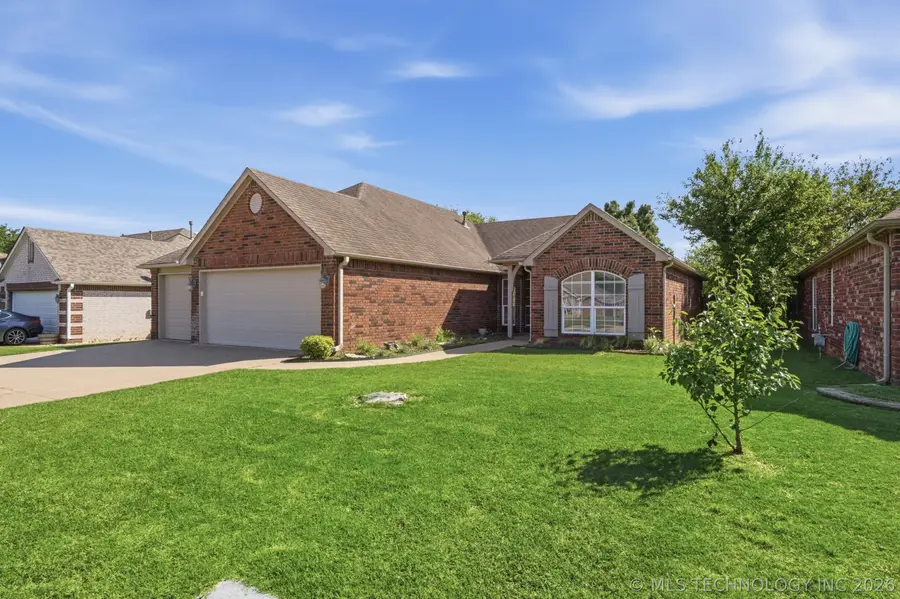 7508 N 134th East Avenue, Owasso, OK 74055 - #2