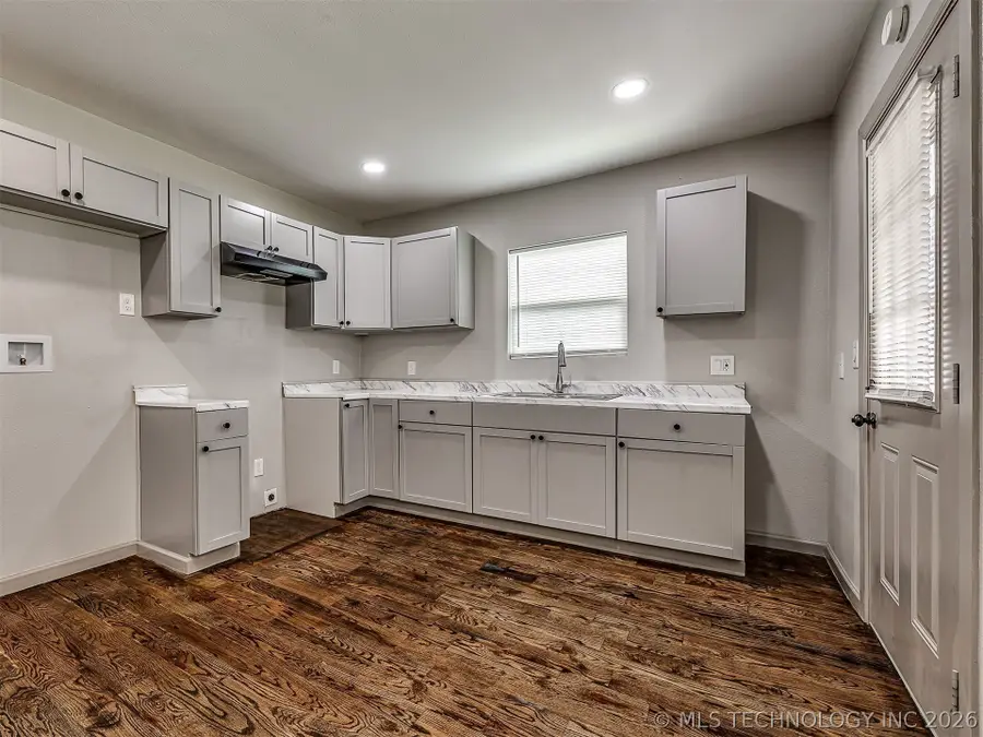 4639 S 33rd West Avenue, Tulsa, OK 74107 - #3