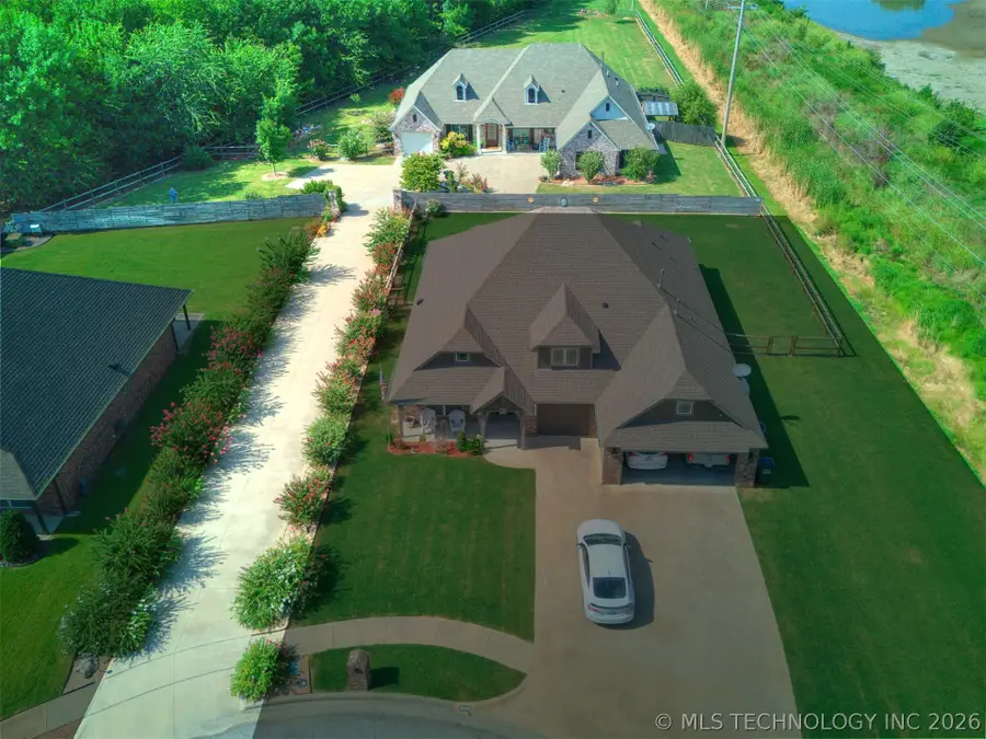 8018 N 144th Avenue E, Owasso, OK 74055 - #3