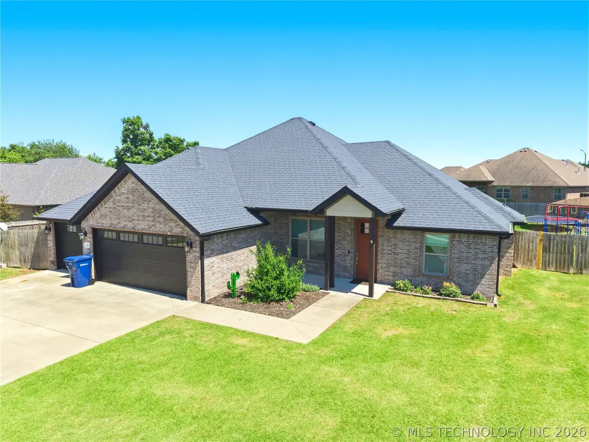 909 Carter Court, Siloam Springs, Ar 72761 - #1