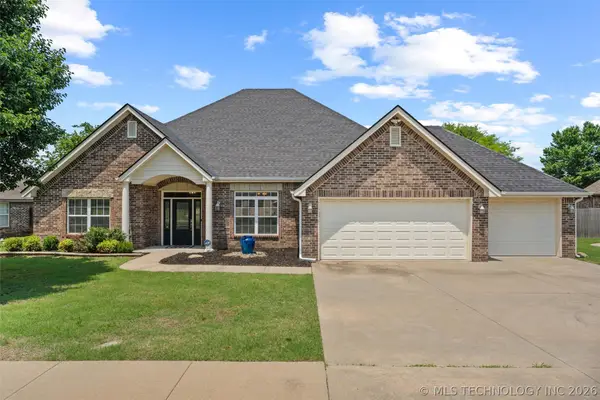 5812 Woodland Road, Bartlesville, OK 74006