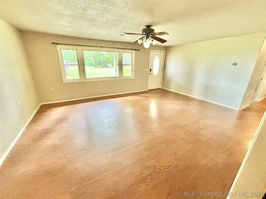 106 E Elk Road, Whitefield, OK 74472 - #3