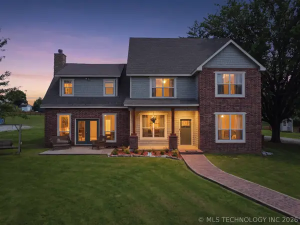 14252 E Lake Drive, Claremore, OK 74017