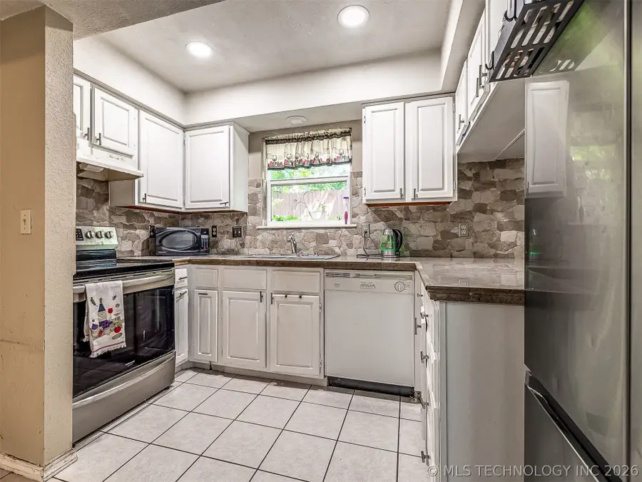 13033 E 28th Place, Tulsa, OK 74134 - #3