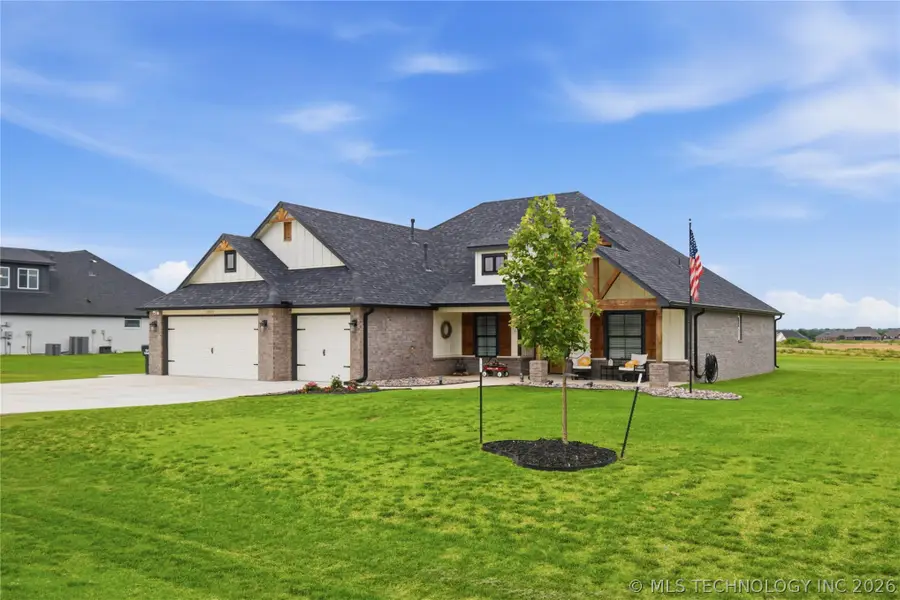 13925 N 54th East Avenue, Collinsville, OK 74021 - #3