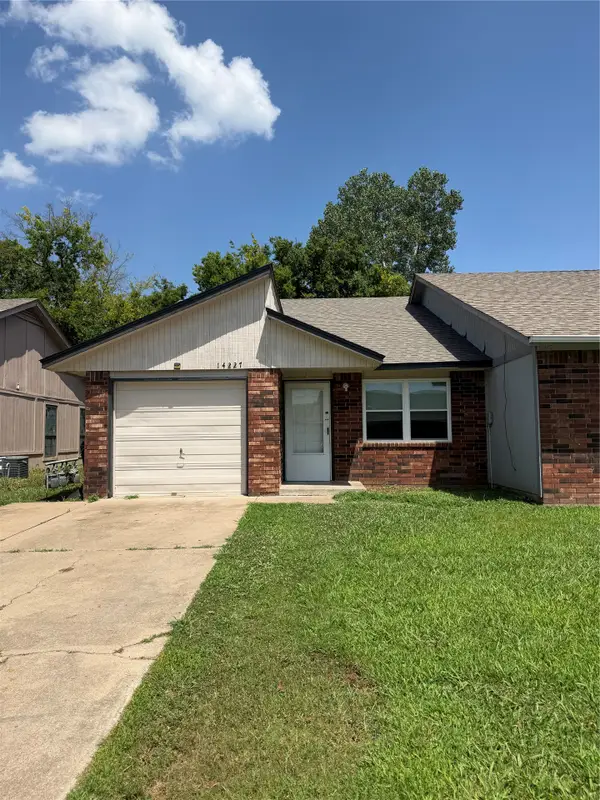 14227 S Hickory Place, Glenpool, OK 74033